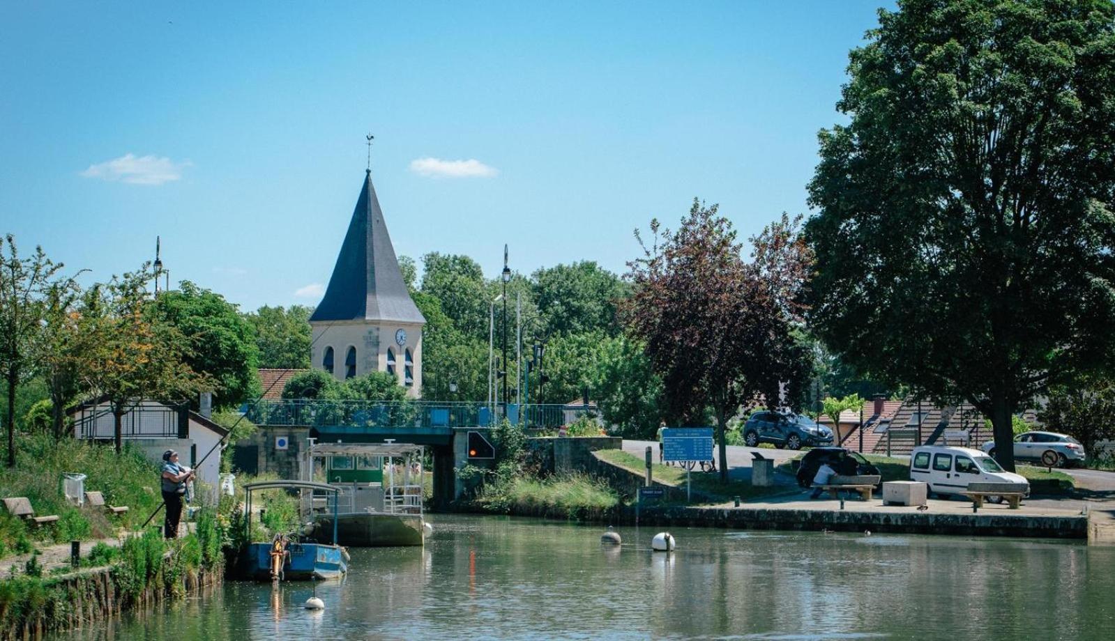 Apartment Centre Souilly Parking Communal Gratuit
