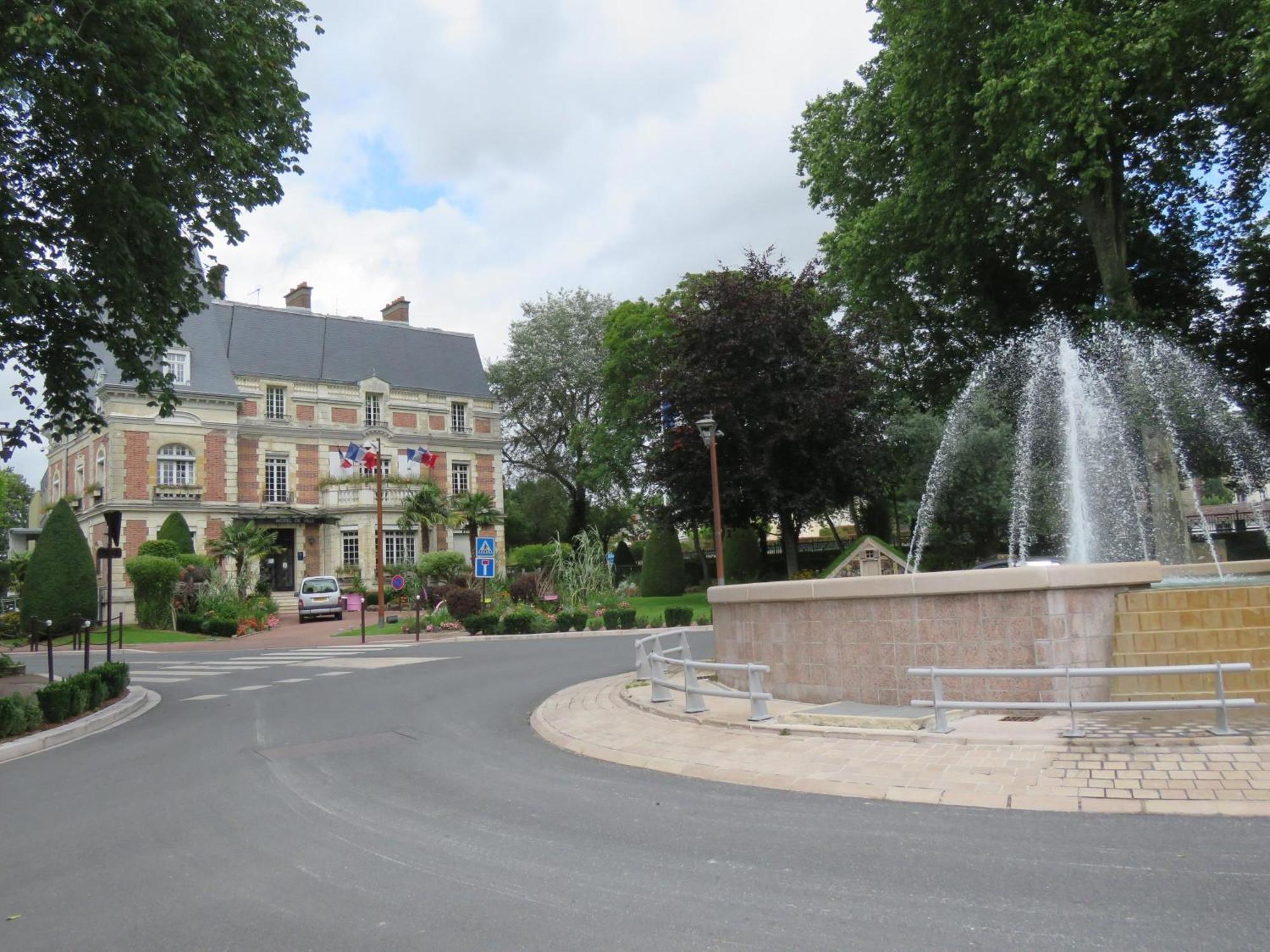 Apartment Centre Souilly Parking Communal Gratuit *